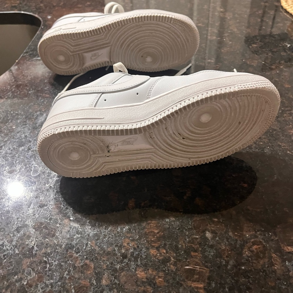 Nike AirForce One Sneakers Women Size 7 - Picture 5 of 7